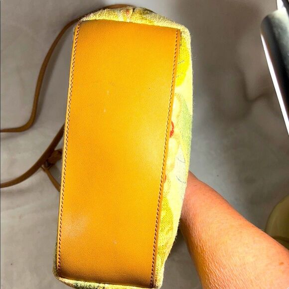 Fossil Tan and Brown Floral Shoulder Bag - Picture 4 of 11